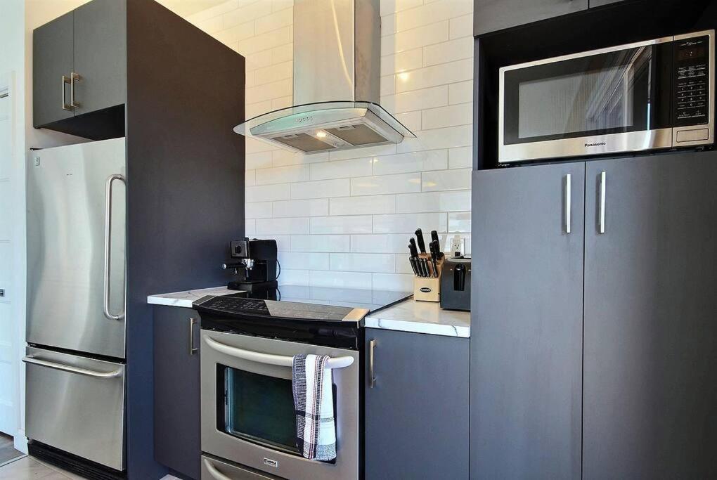 K-417 / Parking & Gym - Private Balconies Apartment Quebec City Luaran gambar