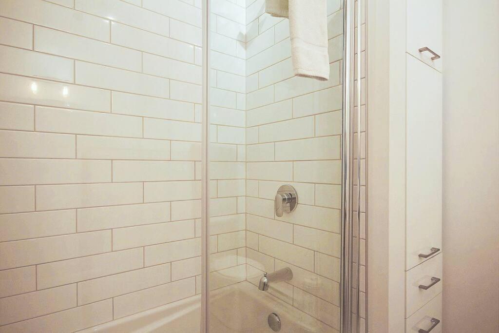 K-417 / Parking & Gym - Private Balconies Apartment Quebec City Luaran gambar